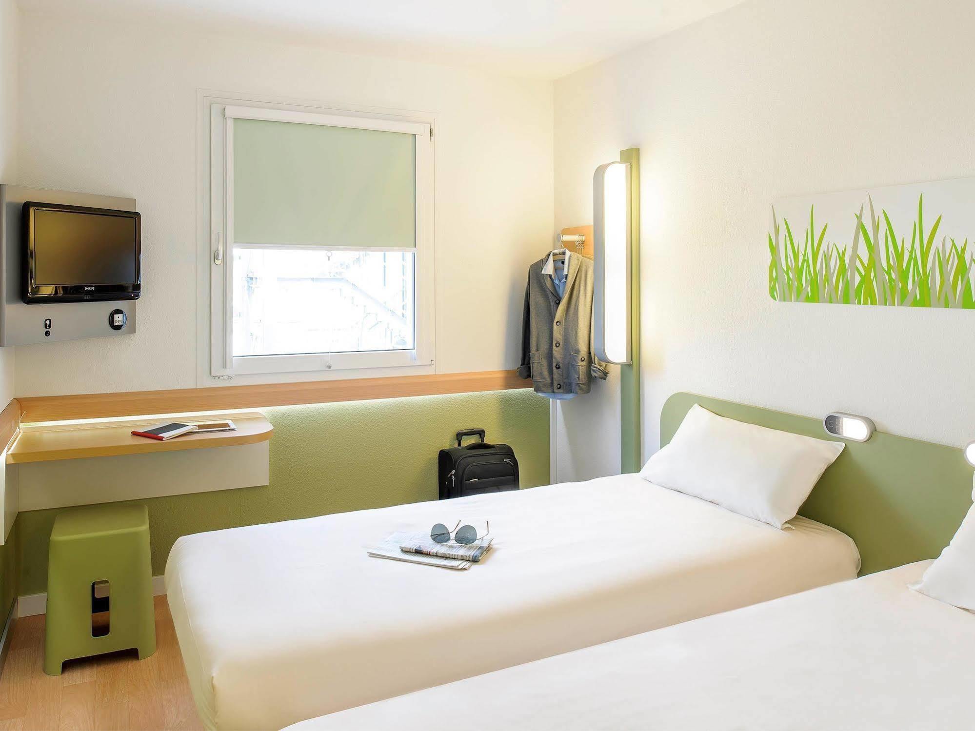Ibis Budget Argenteuil Bords De Seine Екстер'єр фото